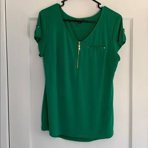 Green Dress Barn Roz & Ali top